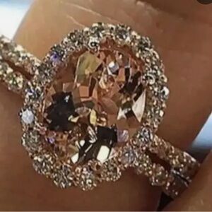 Rose gold wedding ring set